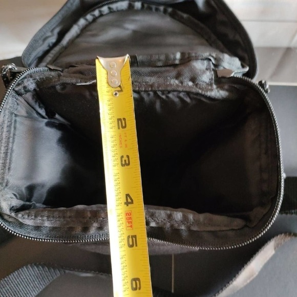 Tamrac Digital Camera Case - Picture 6 of 7